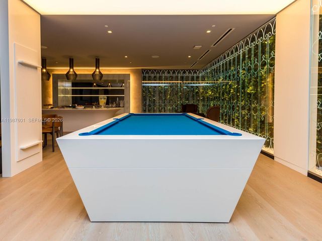 1000 Brickell Plz 4104, Miami, FL 33131