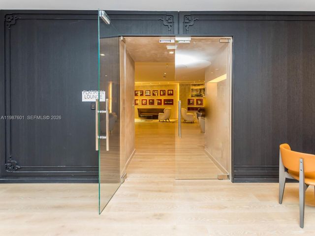 1000 Brickell Plz 4104, Miami, FL 33131