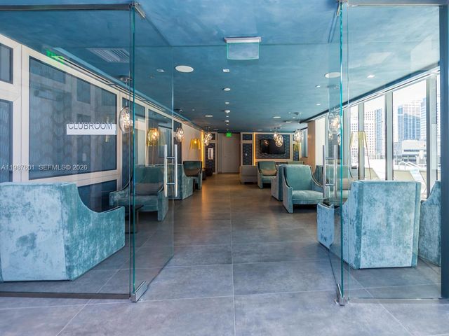 1000 Brickell Plz 4104, Miami, FL 33131