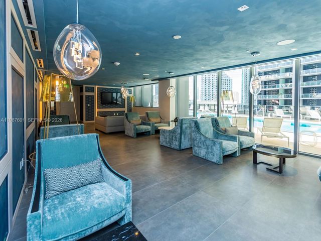 1000 Brickell Plz 4104, Miami, FL 33131