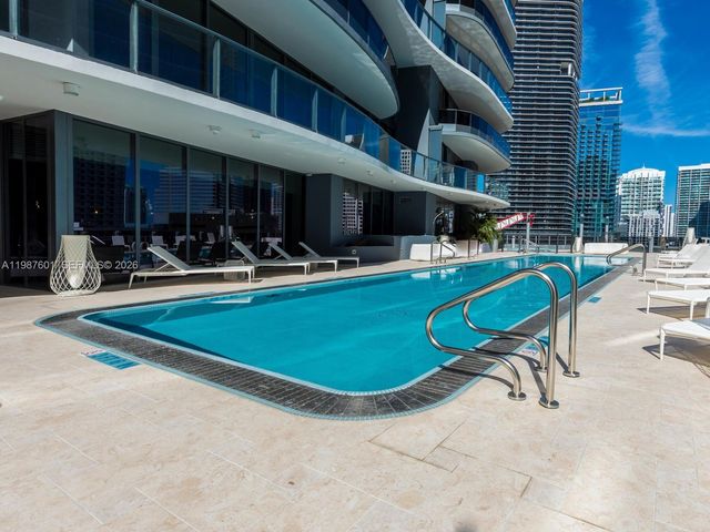 1000 Brickell Plz 4104, Miami, FL 33131
