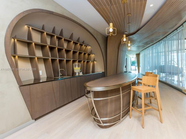 1000 Brickell Plz 4104, Miami, FL 33131