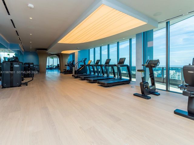 1000 Brickell Plz 4104, Miami, FL 33131