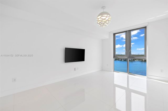 17111 Biscayne Blvd 1110, North Miami Beach, FL 33160