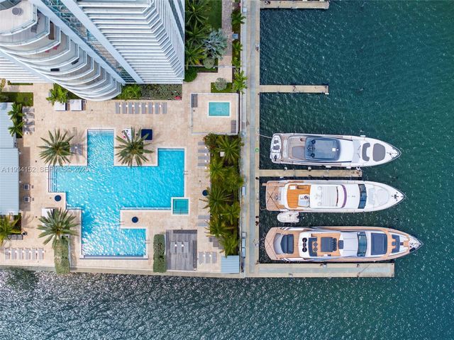 17111 Biscayne Blvd 1110, North Miami Beach, FL 33160