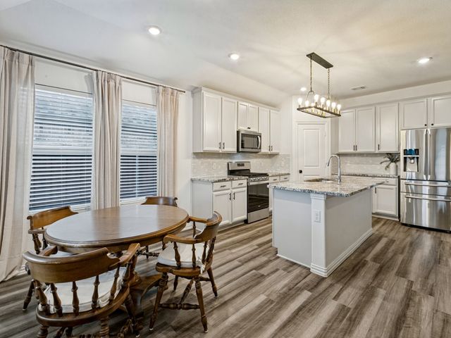 5513 Baker Creek Road, Fort Worth, TX 76126