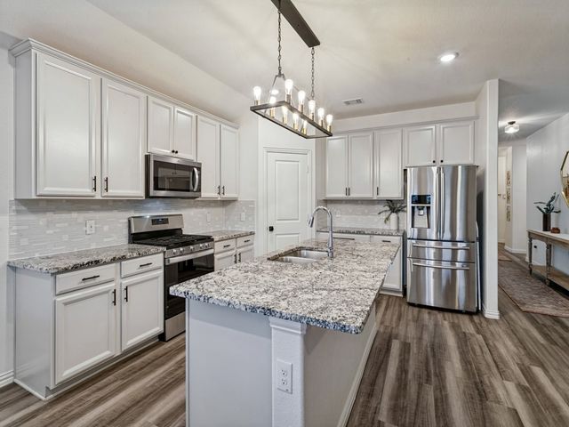 5513 Baker Creek Road, Fort Worth, TX 76126