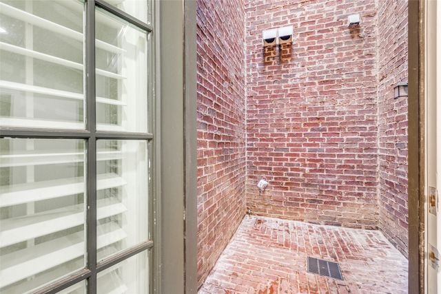 3967 Travis Street, Dallas, TX 75204