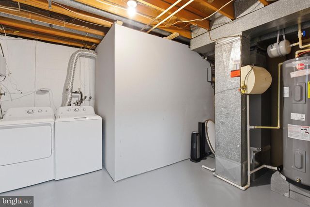 5822 EAST AVE, Baltimore, MD 21206