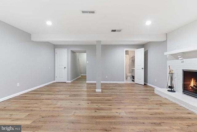 5822 EAST AVE, Baltimore, MD 21206