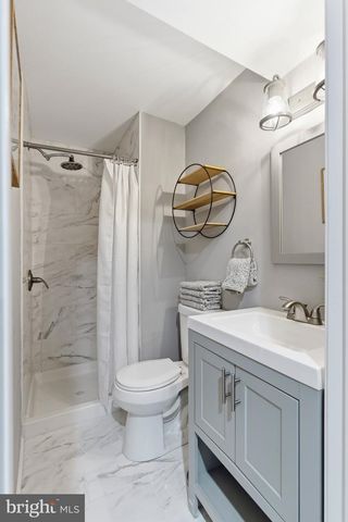 5822 EAST AVE, Baltimore, MD 21206