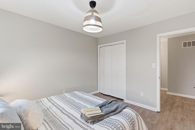 5822 EAST AVE, Baltimore, MD 21206