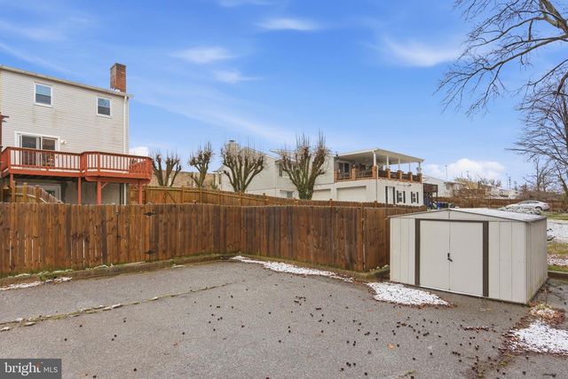 5822 EAST AVE, Baltimore, MD 21206