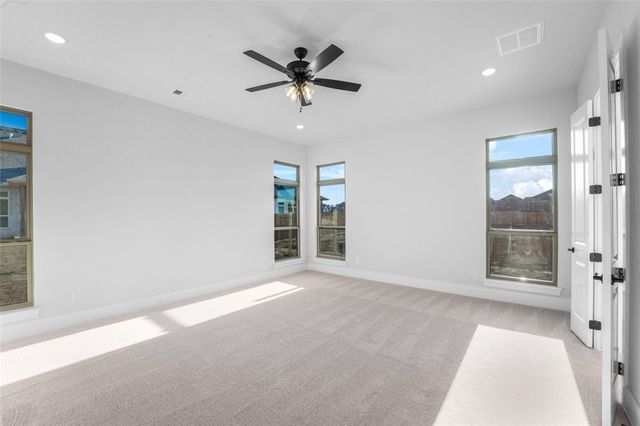 374 Woodsbury Lane, Elm Springs, AR 72762