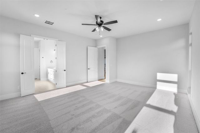 374 Woodsbury Lane, Elm Springs, AR 72762