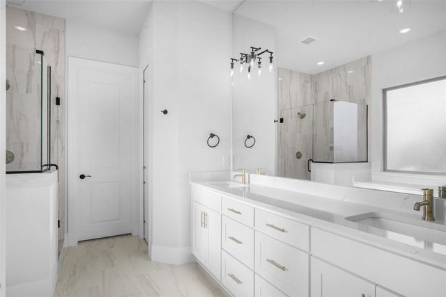 374 Woodsbury Lane, Elm Springs, AR 72762