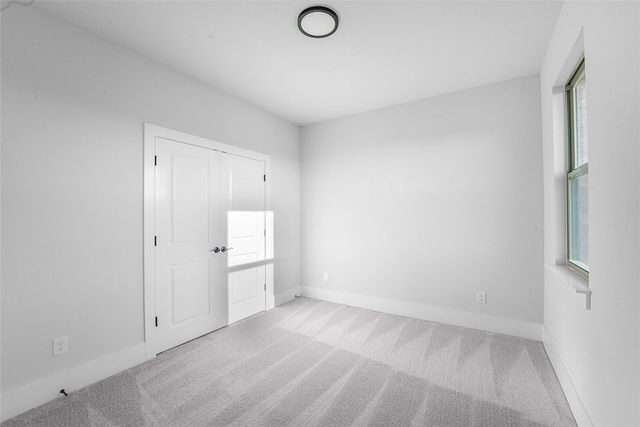 374 Woodsbury Lane, Elm Springs, AR 72762