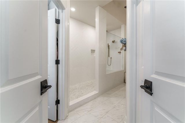 225 Briscoe Way, Alpharetta, GA 30009