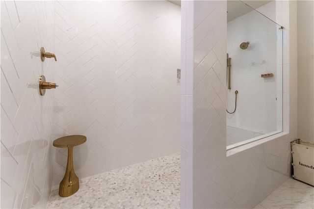 225 Briscoe Way, Alpharetta, GA 30009