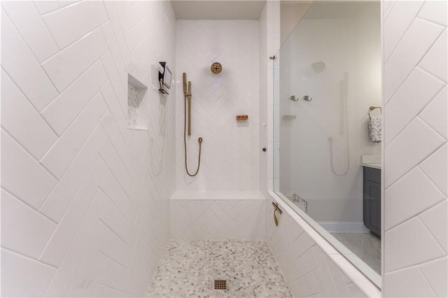 225 Briscoe Way, Alpharetta, GA 30009