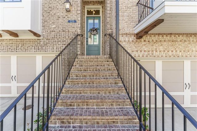 225 Briscoe Way, Alpharetta, GA 30009