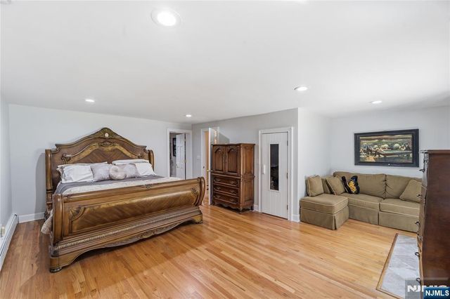 136 Willow Drive, Old Tappan, NJ 07675