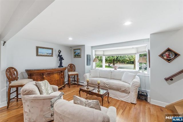 136 Willow Drive, Old Tappan, NJ 07675