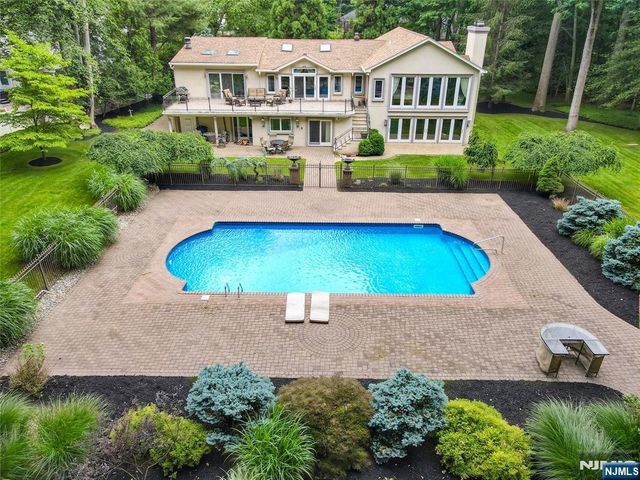 136 Willow Drive, Old Tappan, NJ 07675