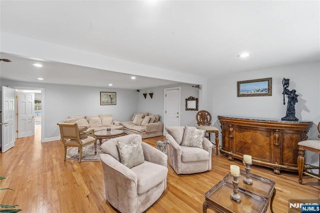 136 Willow Drive, Old Tappan, NJ 07675