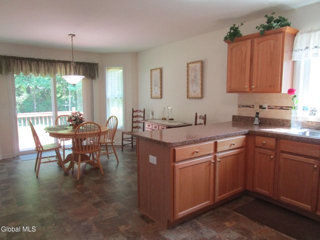 1000 Kingswood Court, Rotterdam, NY 12303