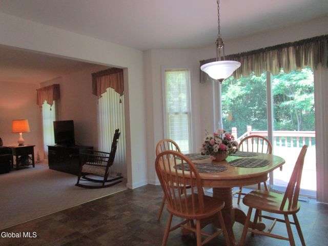 1000 Kingswood Court, Rotterdam, NY 12303