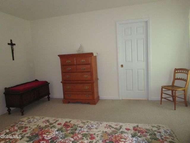 1000 Kingswood Court, Rotterdam, NY 12303