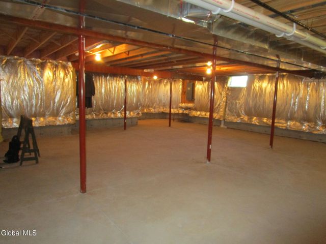 1000 Kingswood Court, Rotterdam, NY 12303