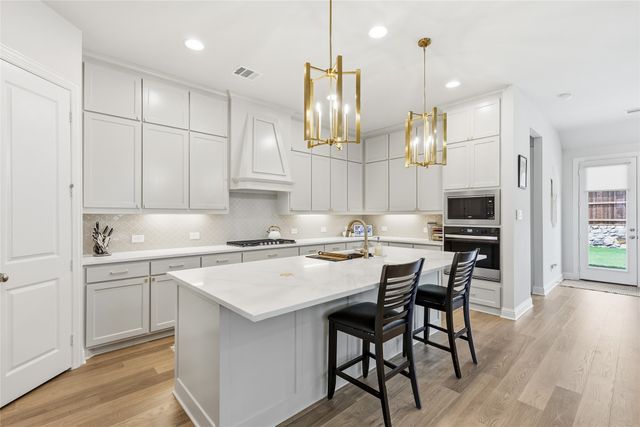 1837 Flowing Ridge Road, Midlothian, TX 76065