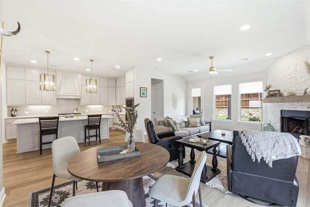 1837 Flowing Ridge Road, Midlothian, TX 76065