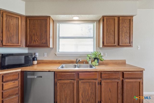 2306 Bluejay Drive, Killeen, TX 76549