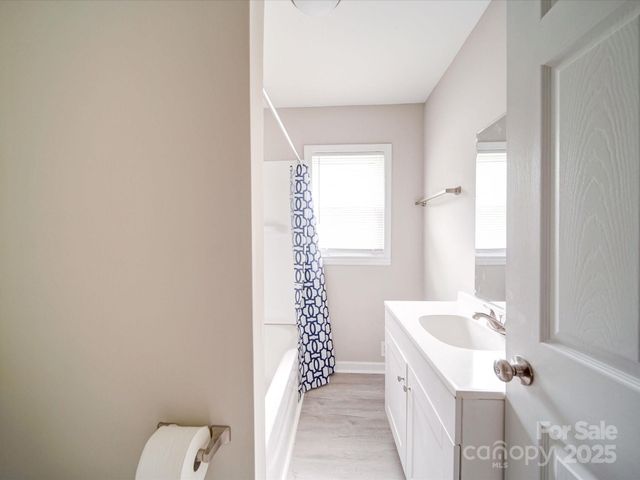 2123 W Sixth Avenue, Gastonia, NC 28052