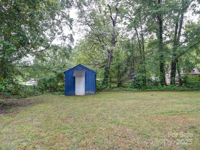 2123 W Sixth Avenue, Gastonia, NC 28052