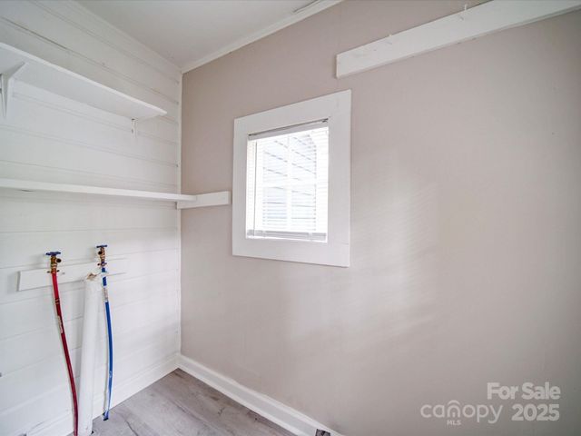 2123 W Sixth Avenue, Gastonia, NC 28052