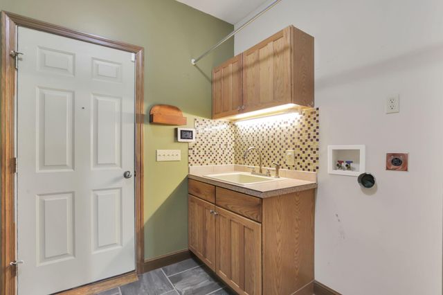 7247 Liberty Church Road, Johnstown, OH 43031