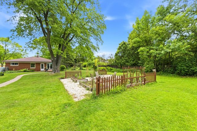 5751 S 22nd STREET, Milwaukee, WI 53221