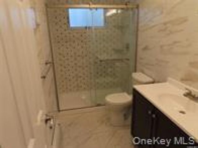29 - B Deer Park Avenue 29 B, Babylon, NY 11702