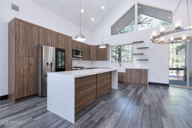 50 S BENCH Circle, Show Low, AZ 85901