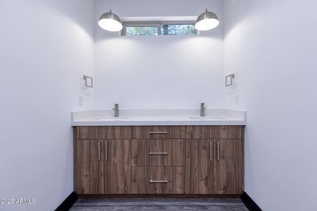 50 S BENCH Circle, Show Low, AZ 85901