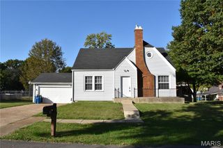 909 Burgos Street, Hazelwood, MO 63138
