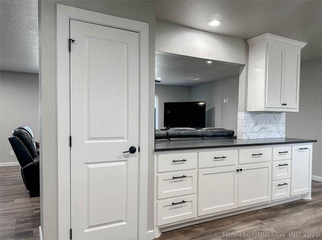 5721 E Everetts Point, Oologah, OK 74053