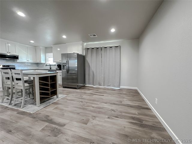 5721 E Everetts Point, Oologah, OK 74053