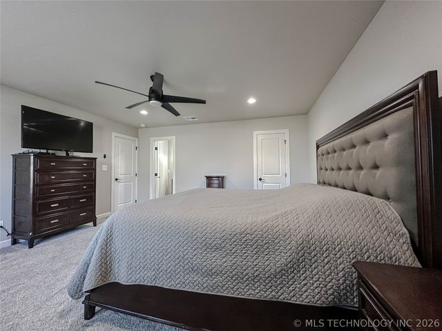 5721 E Everetts Point, Oologah, OK 74053