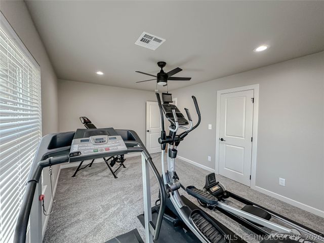 5721 E Everetts Point, Oologah, OK 74053