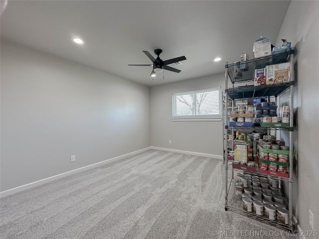 5721 E Everetts Point, Oologah, OK 74053